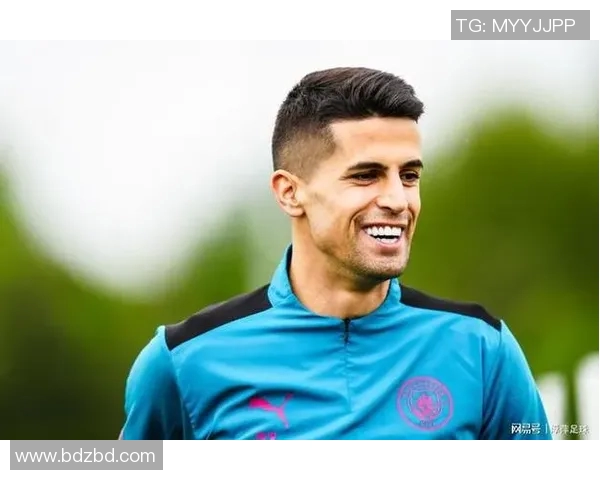 坎塞洛的足球之路:从青训崭露头角到欧洲顶级联赛的闪耀之旅 坎塞洛的足球之路:从青训崭露头角到欧洲顶级联赛的闪耀之旅